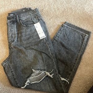 Urban outfitters Slim Street distressed jeans. Great condition.